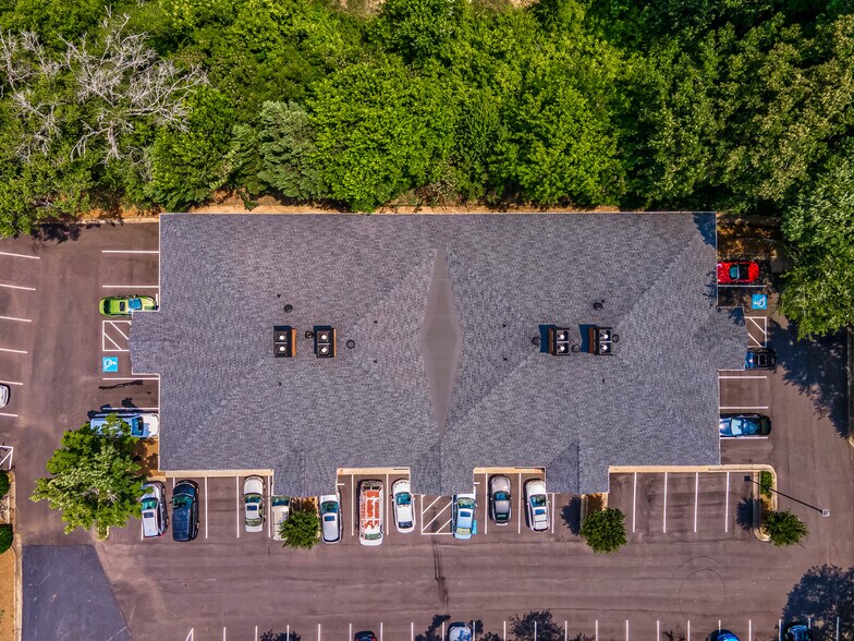 More Photos Of 425 E Crossville Rd, Roswell Office For Sale