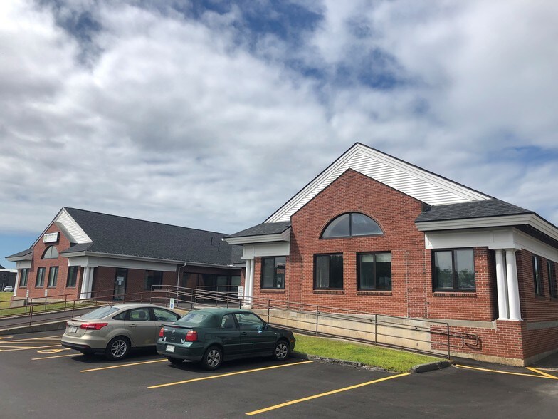 More Photos Of 264 Civic Center Dr, Augusta Storefront Retail Office For Lease