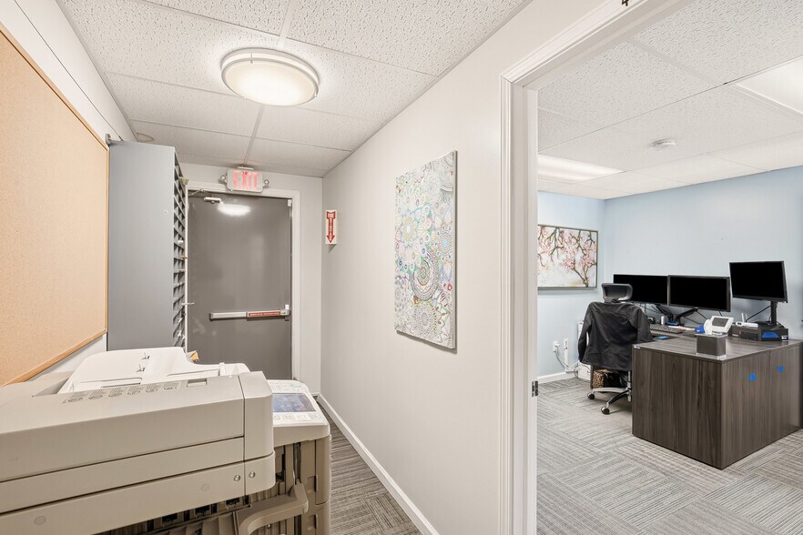 More Photos Of 328 Budfield St, Johnstown Office For Sale