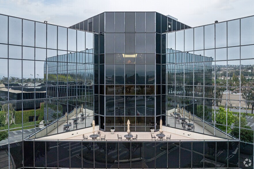 More Photos Of 17800 Castleton St, City of Industry Office For Lease