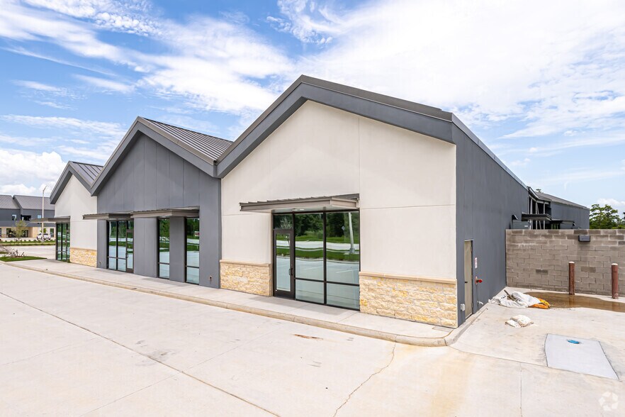 More Photos Of 0 Contraband Pky, Lake Charles Unknown For Lease