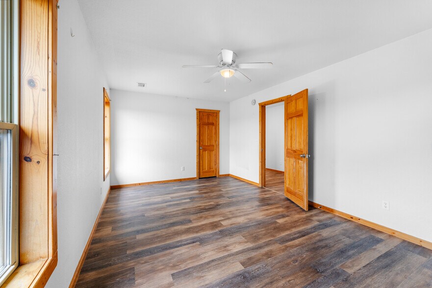 More Photos Of 1204 County Road 215, Berryville Specialty For Sale