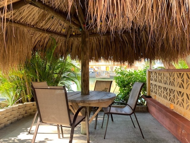 More Photos Of 11240 1st St, Treasure Island Hotel For Sale