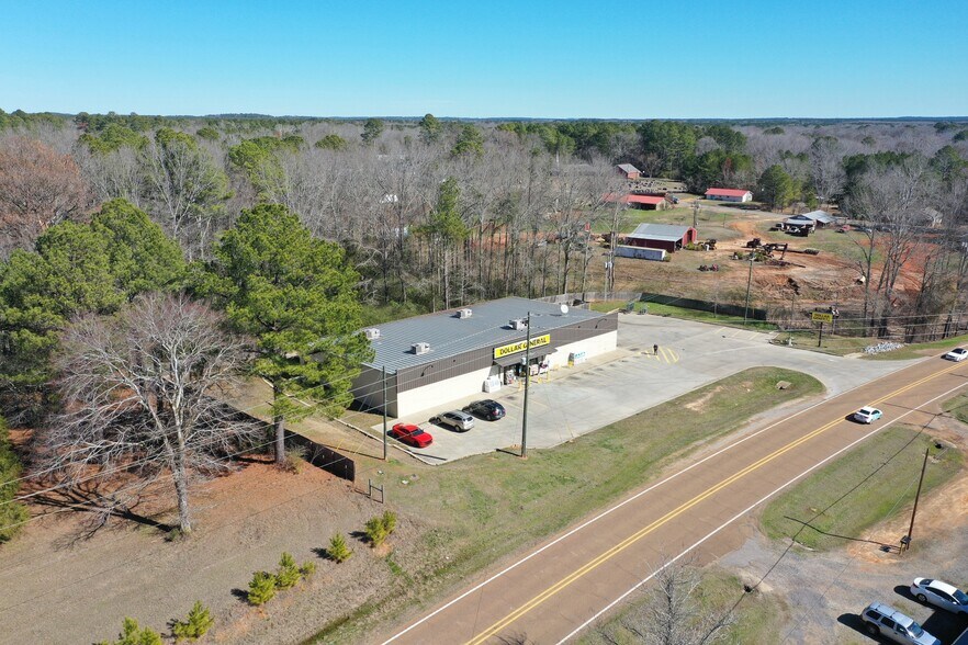 More Photos Of 3073 Highway 16 E, Carthage Convenience Store For Sale