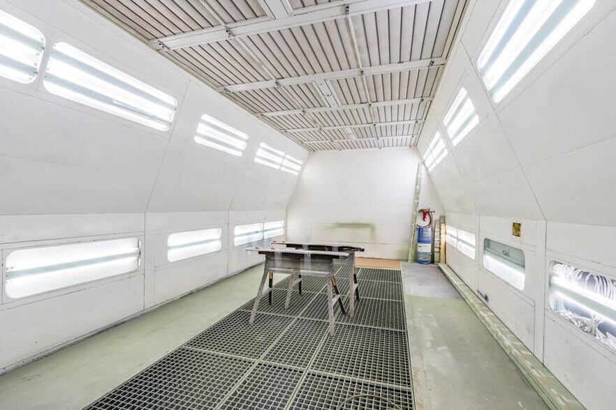 More Photos Of 459 Southgate Dr, Tomahawk Industrial For Sale