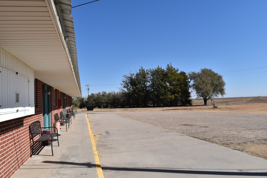 More Photos Of 702 KS-27, Sharon Springs Hotel For Sale