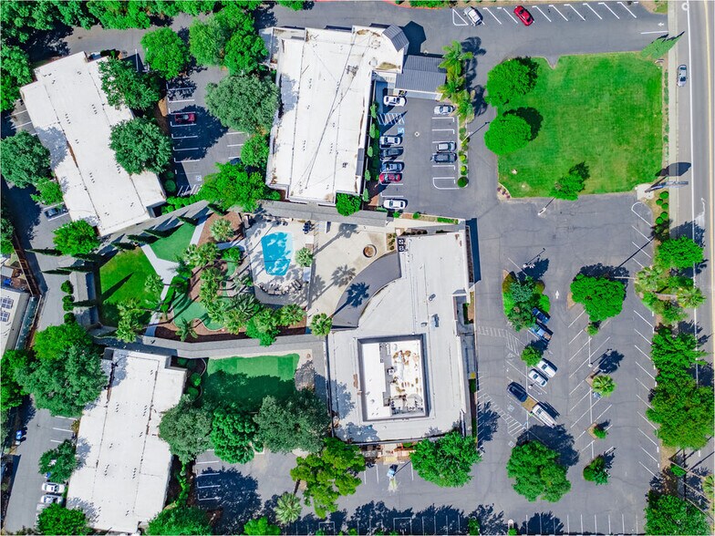 More Photos Of 4120 Chiles Rd, Davis Restaurant For Sale