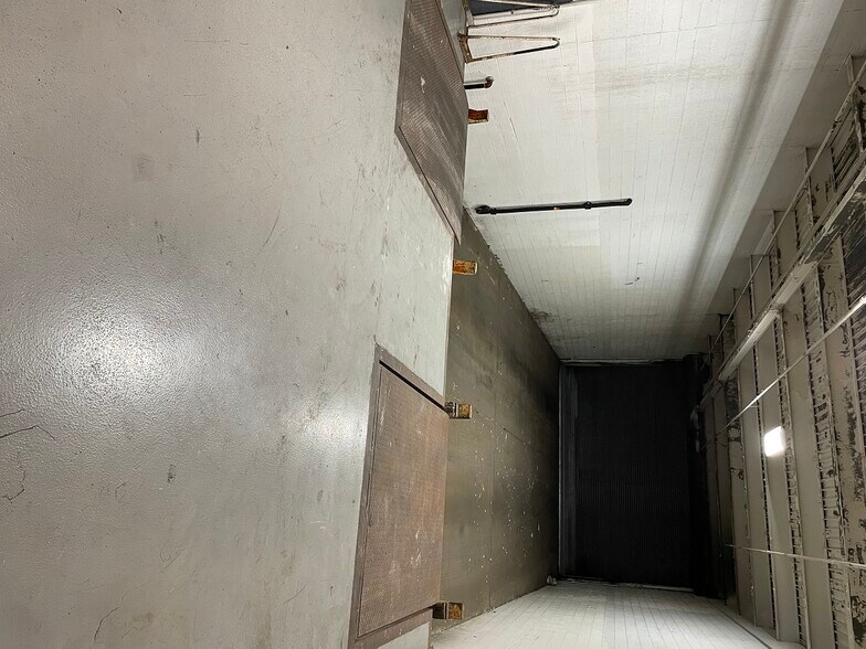More Photos Of 4731 Bellevue St, Detroit Warehouse For Lease