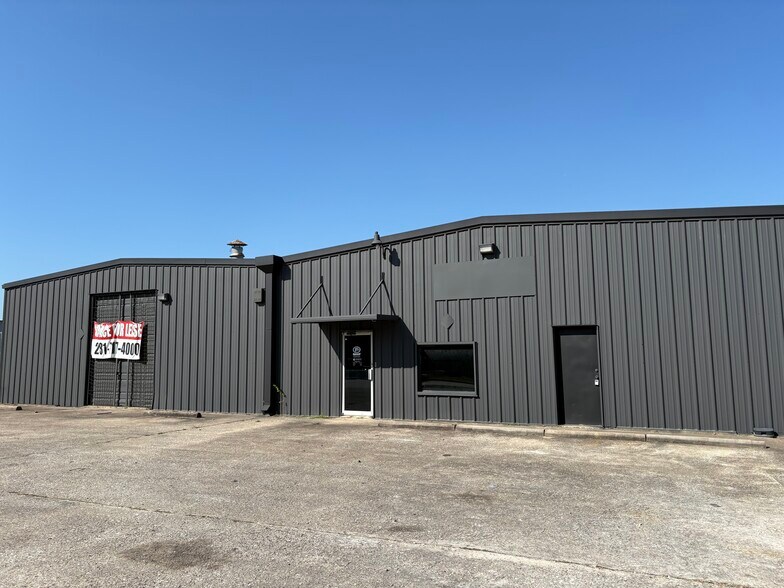 More Photos Of 406 Preston Ave, Pasadena Warehouse For Lease