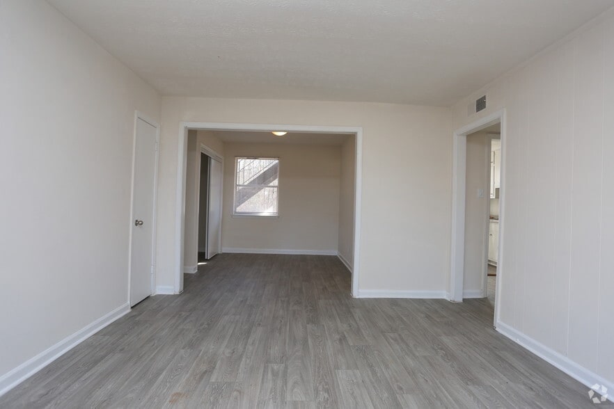 More Photos Of 235 Sycamore Dr, Athens Apartments For Sale