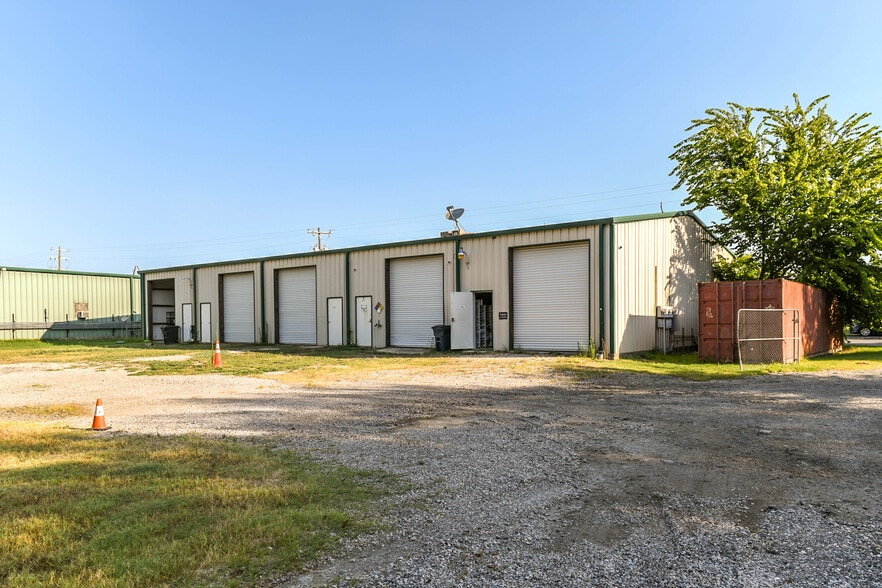 More Photos Of 1262 Eastgate Rd, Midlothian Warehouse For Sale