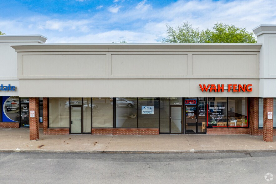 More Photos Of 1041-1073 Lake Cook Rd, Wheeling Storefront For Lease