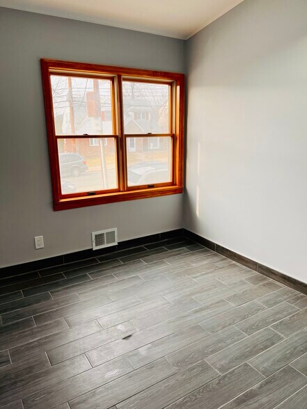 More Photos Of 1032-1036 Victory Blvd, Staten Island Medical For Lease
