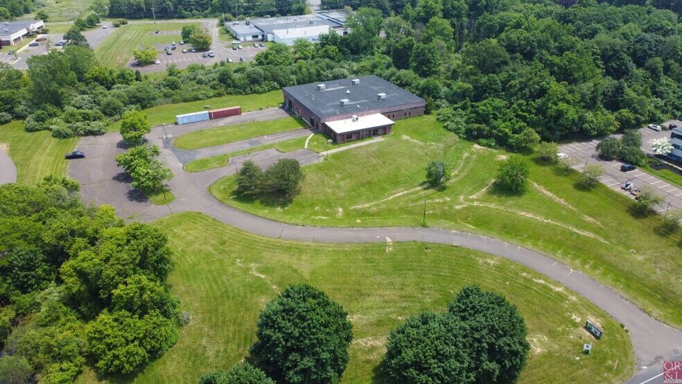 More Photos Of 856 N Main Street Ext, Wallingford Manufacturing For Sale