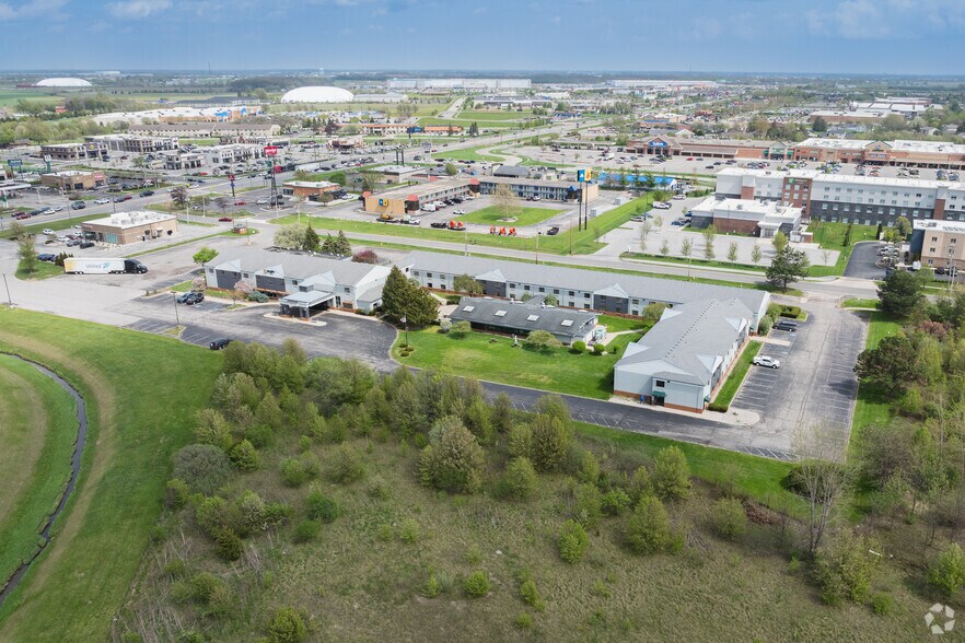 More Photos Of 10621 Fremont Pike, Perrysburg Hotel For Sale