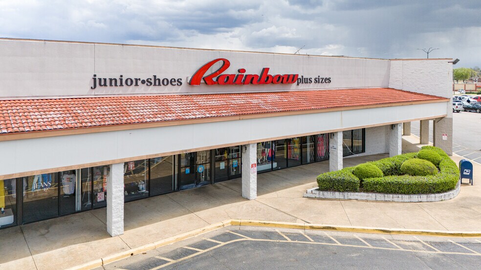 More Photos Of 6480-6532 Winchester Rd, Memphis Unknown For Lease