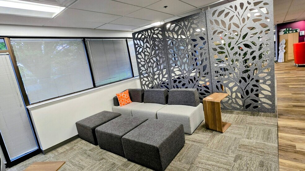 More Photos Of 355 Business Center Dr, Horsham Township Office For Sale