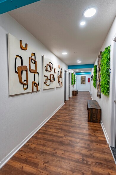 More Photos Of 629-633 W 19th St, Houston Coworking Space