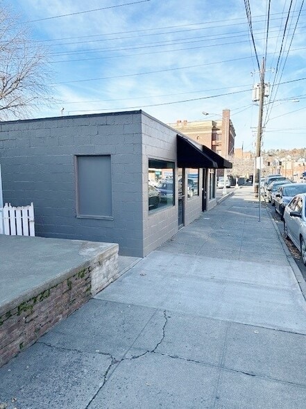 More Photos Of 353 SW 1st St, Pendleton Office For Lease