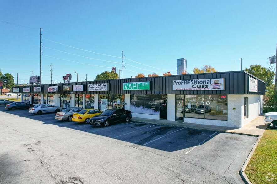 Primary Photo Of 2620 Cobb Pky SE, Smyrna General Retail For Lease