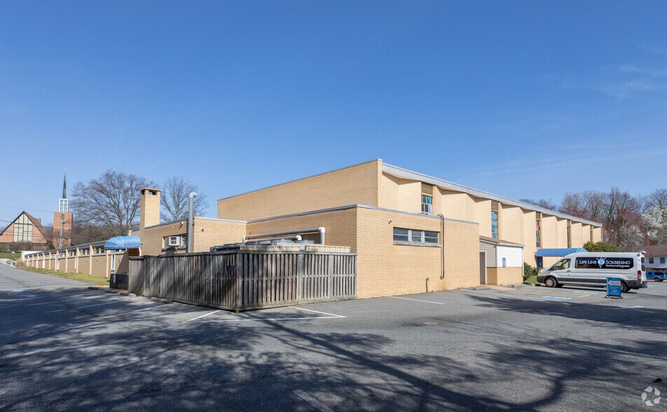 Primary Photo Of 1125 Spa Rd, Annapolis Schools For Lease