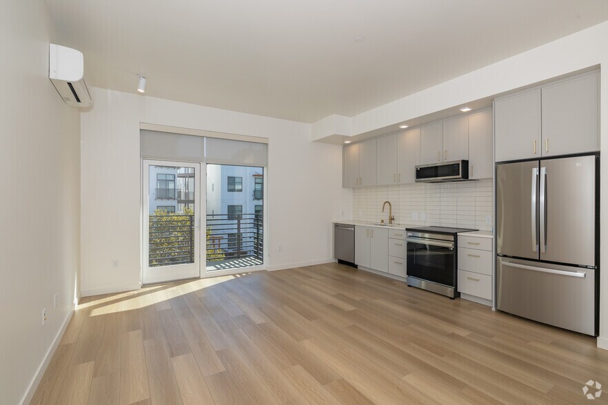 More Photos Of 1629 S St, Sacramento Apartments For Lease