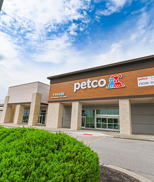 More Photos Of 8420-8660 N Madison St, Kansas City Unknown For Lease