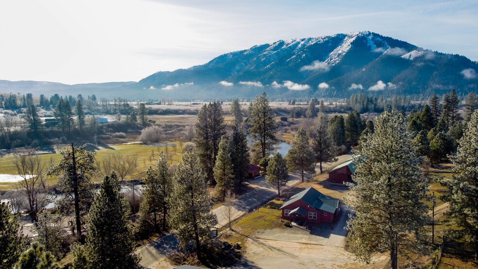 More Photos Of 609 S Middlefork Rd, Garden Valley Office For Sale