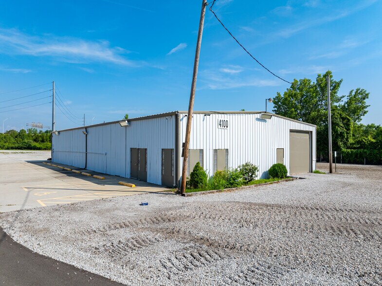 More Photos Of 4100 Truro Station Service Rd, Columbus Manufacturing For Sale