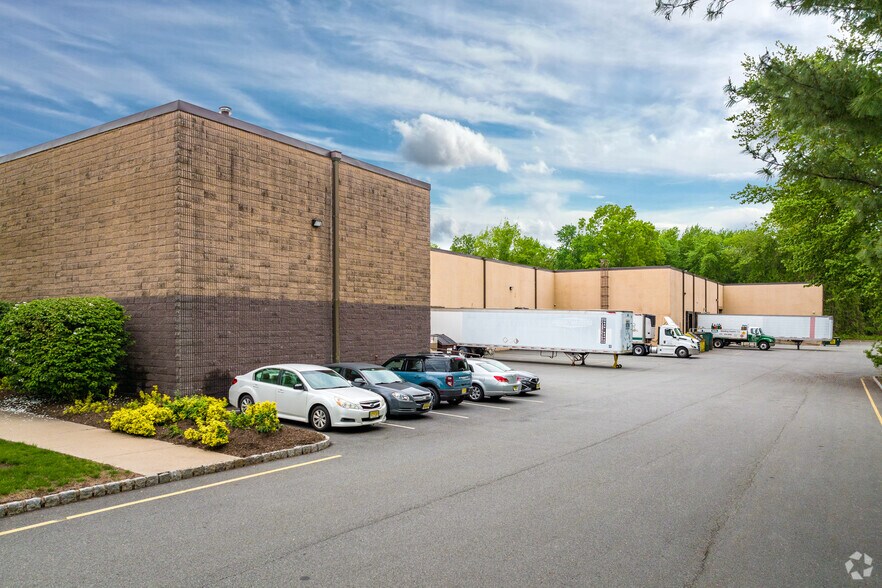 More Photos Of 222 New Rd, Parsippany Light Manufacturing For Sale