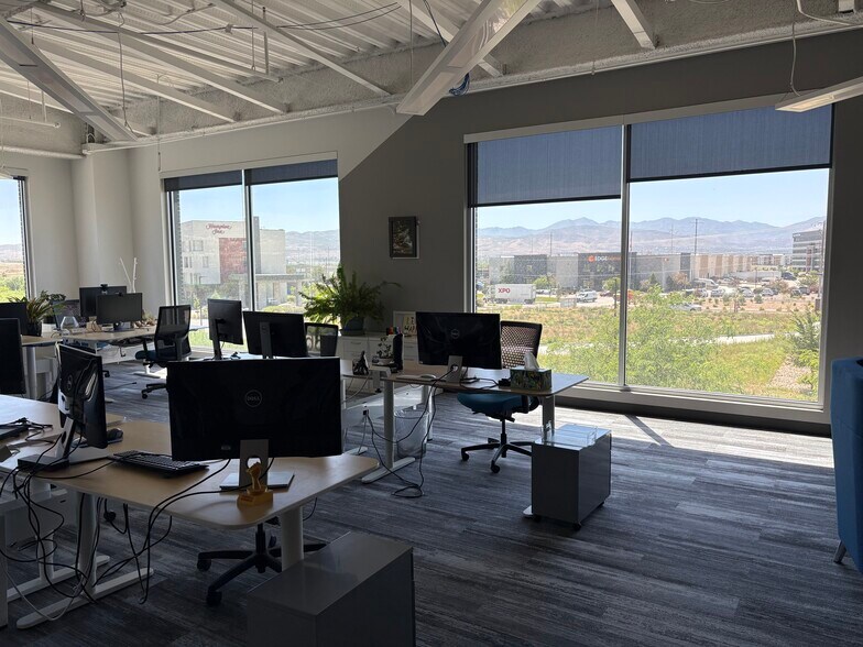 More Photos Of 13693 S 200 W, Draper Office For Lease