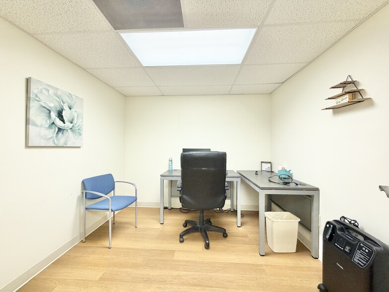 More Photos Of 1330 Mercer St, Princeton Office For Sale