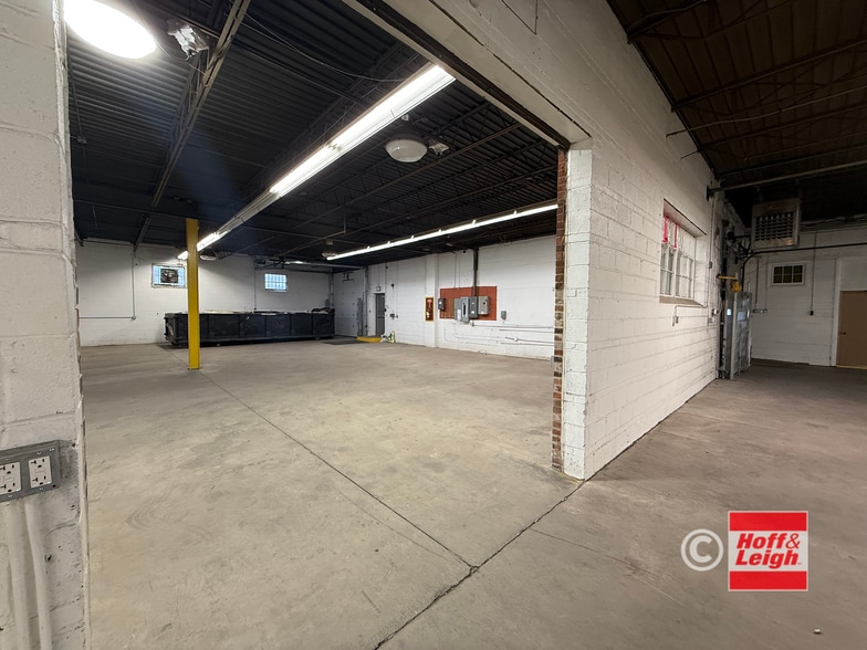 More Photos Of 1702 St Clair Ave, Cleveland Warehouse For Lease