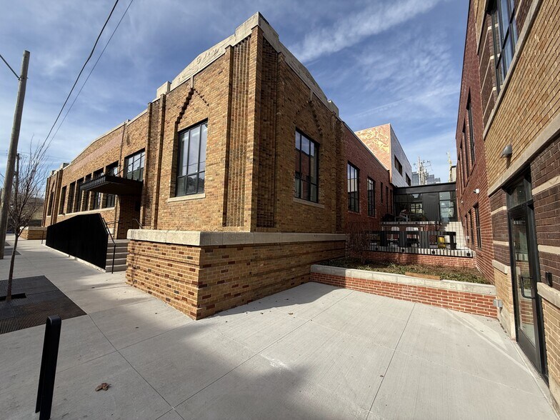 More Photos Of 220 W 18th St, Kansas City Office For Lease