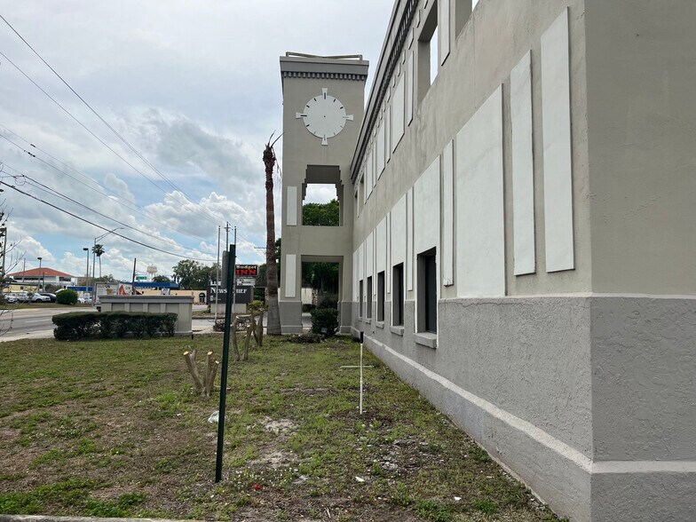More Photos Of 455 6th St NW, Winter Haven Office For Lease