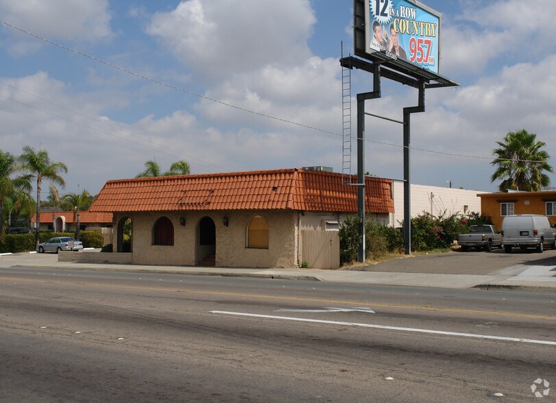 More Photos Of 669-681 S Mollison Ave, El Cajon Office For Sale