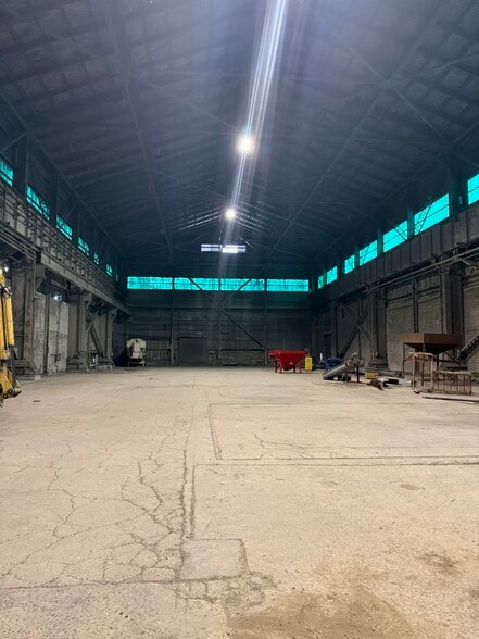 More Photos Of 3505 Hyde Park Blvd, Niagara Falls Warehouse For Sale