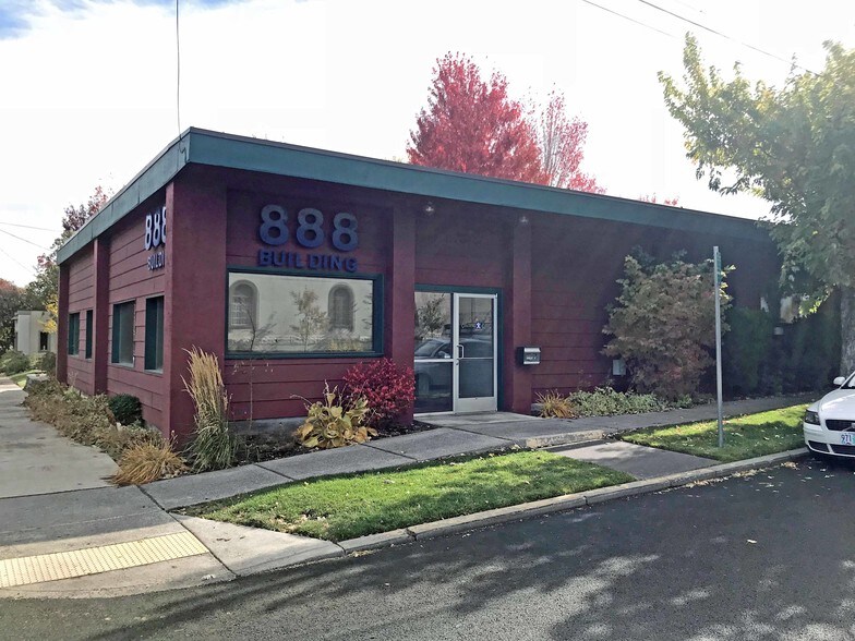 Primary Photo Of 888 NW Hill St, Bend Office For Lease