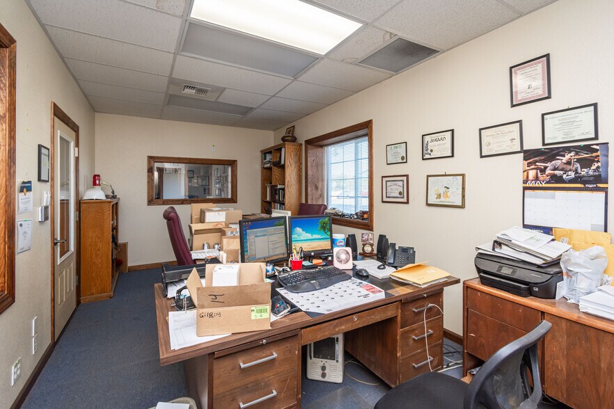 More Photos Of 729 S Commerce St, Stockton Warehouse For Sale