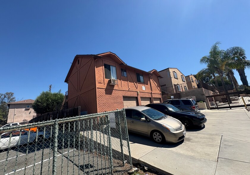 Primary Photo Of 2934 F St, San Diego Apartments For Sale