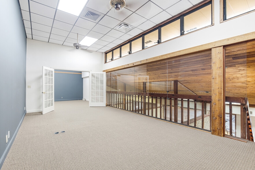 More Photos Of 5499 N Federal Hwy, Boca Raton Office For Sale