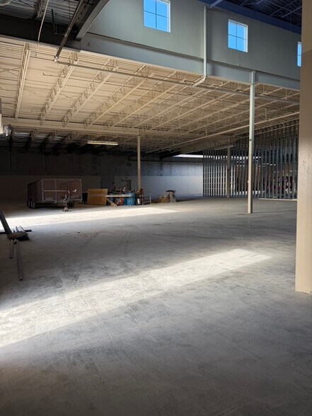 More Photos Of 10175 Tamiami Trl, Punta Gorda General Retail For Lease