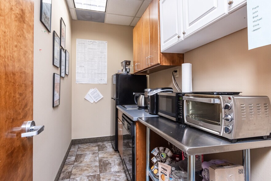 More Photos Of 8203 Sierra College Blvd, Roseville Office For Sale