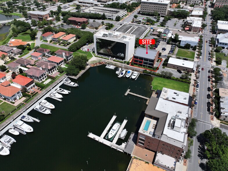 More Photos Of 17 W Cedar St, Pensacola Office For Lease
