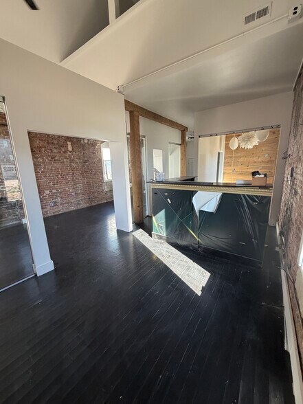 More Photos Of 466 Santa Fe Dr, Denver Office Residential For Lease