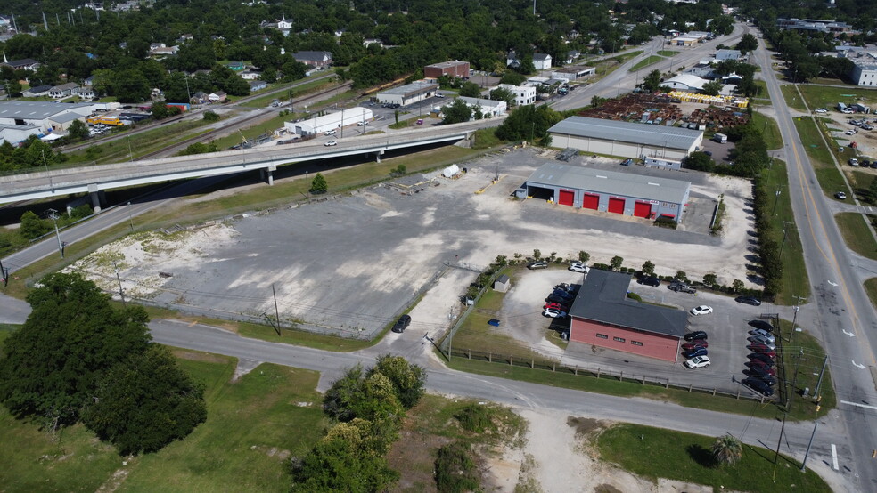 Primary Photo Of 2830 Rivers Ave, Charleston Warehouse For Lease