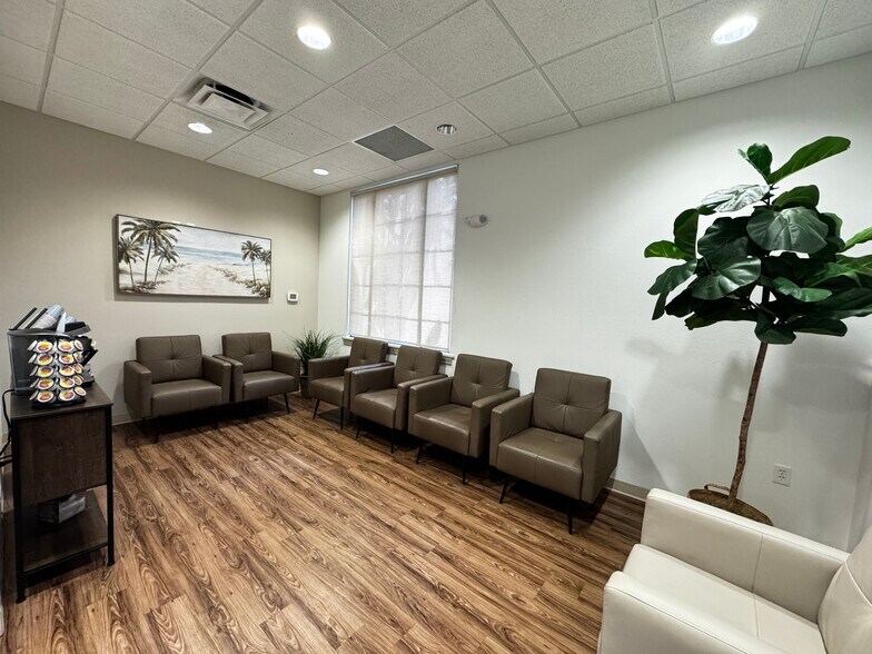 More Photos Of 4691-4695 Old Canoe Creek Rd, Saint Cloud Medical For Lease
