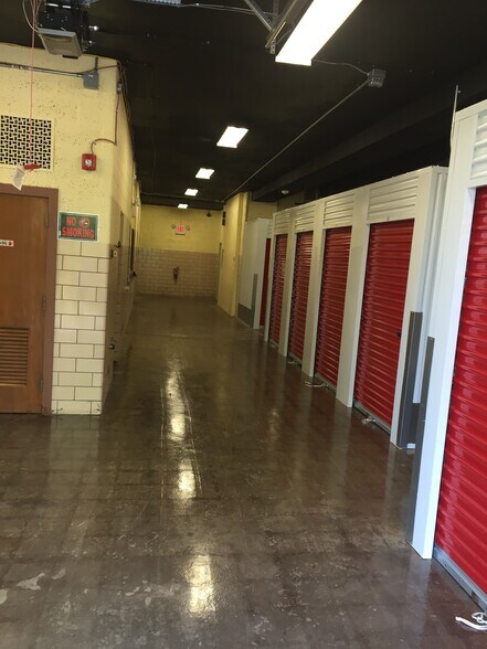 More Photos Of 402 Elm St, Clairton Self Storage For Sale