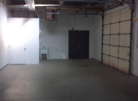 More Photos Of 190 Easy St, Carol Stream Manufacturing For Lease