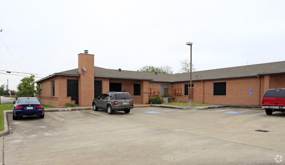 More Photos Of 17500 Highway 3, Webster Medical For Lease
